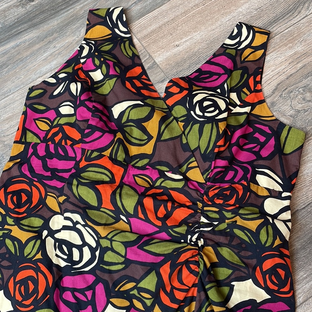 Flower Dress. Size 16. 100% cotton
